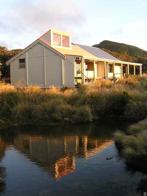 Ruahine - Sunrise Hut 026.jpg